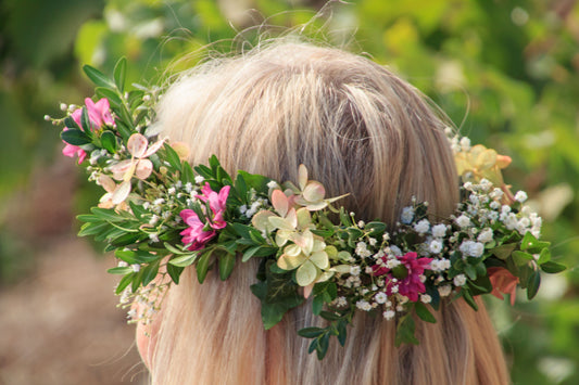 How to Make a Wreath of Flowers for Hair: Charming DIY Tutorial